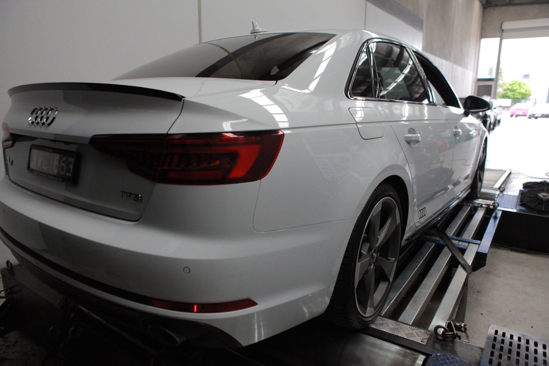 Audi A4 B9 2.0 Stage1