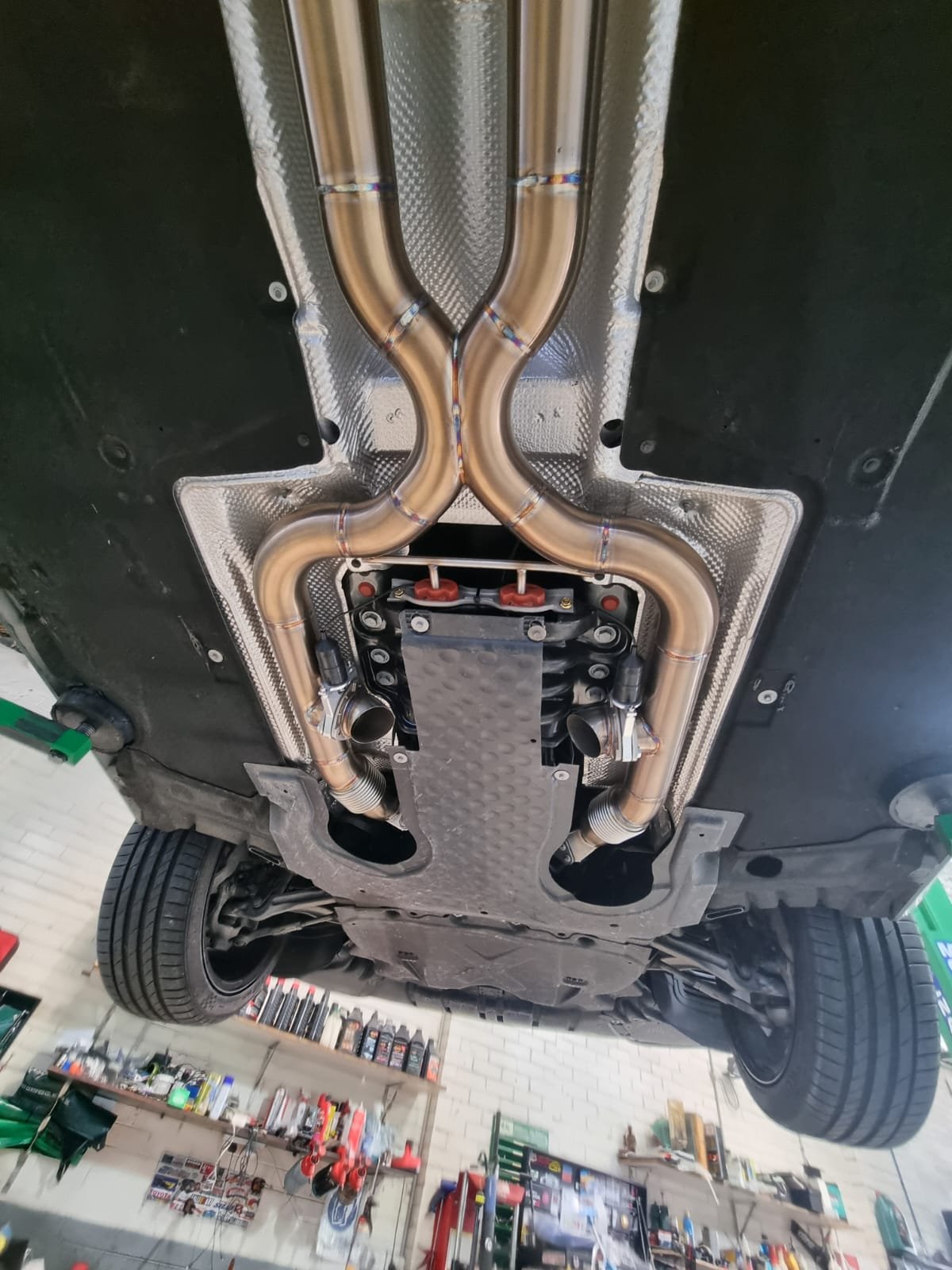 Mercedes S560 AMG - Stage 2 with Dump Valves