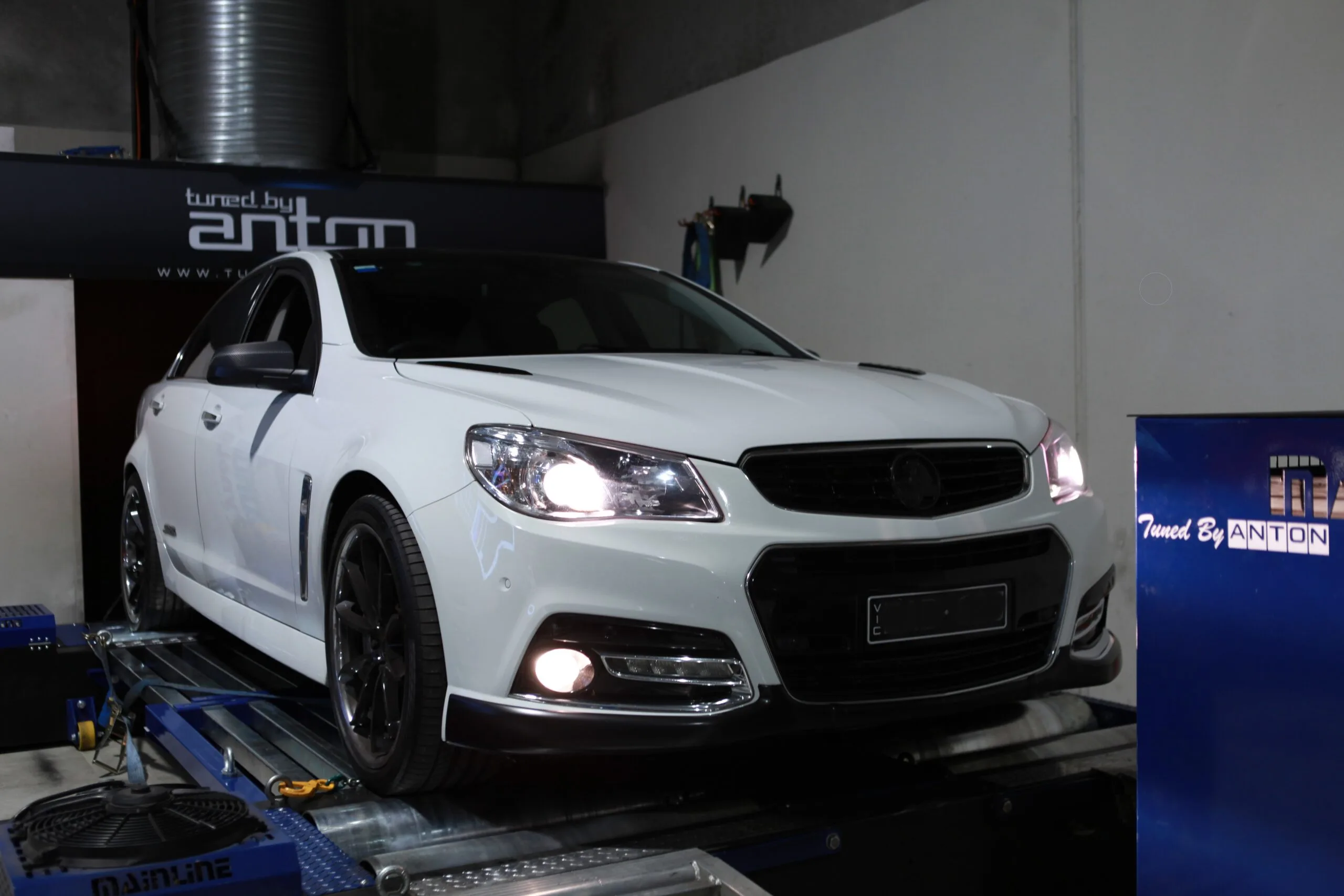 Holden Commodore SS VF — On the dyno