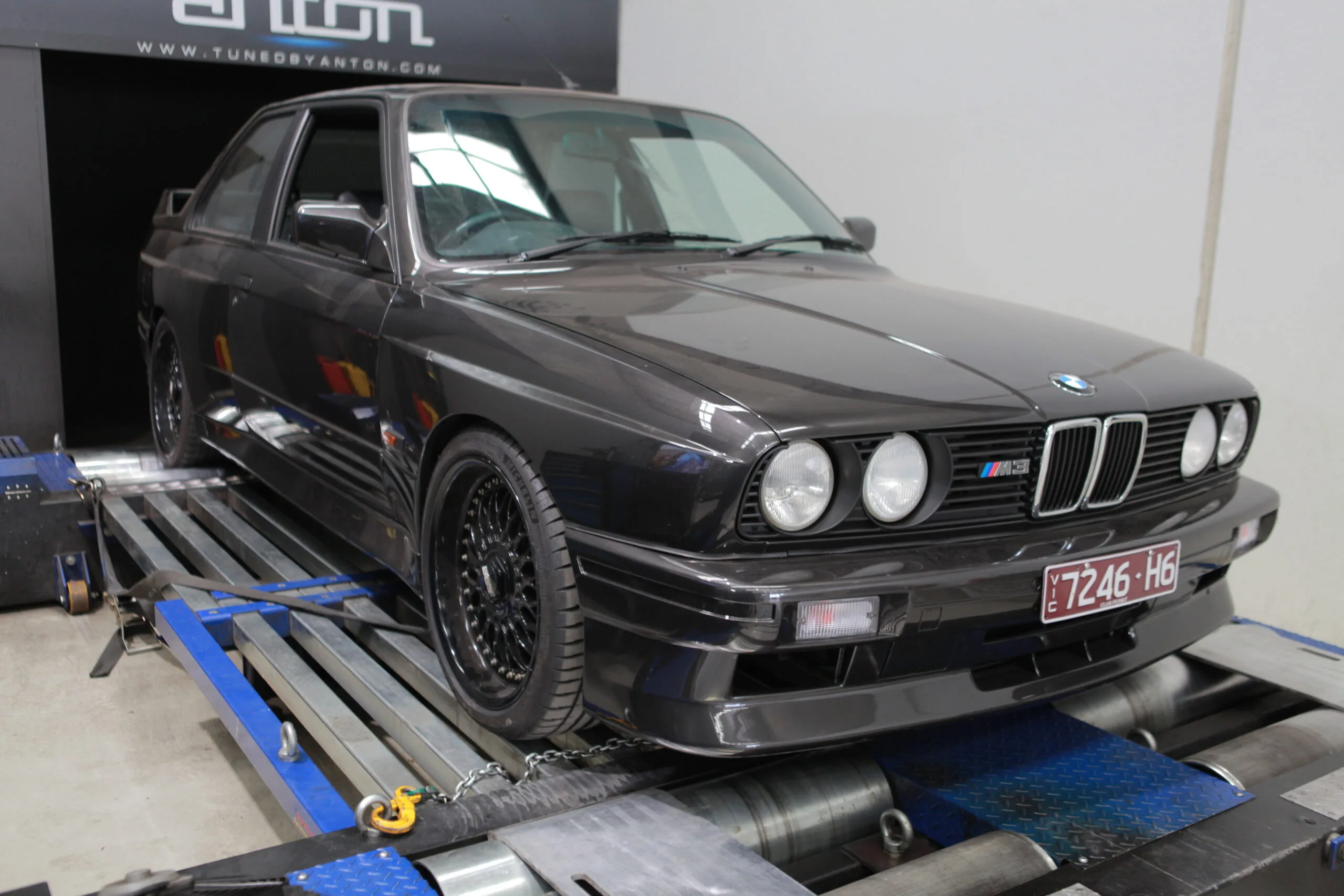 BMW M3 E30 — On the dyno