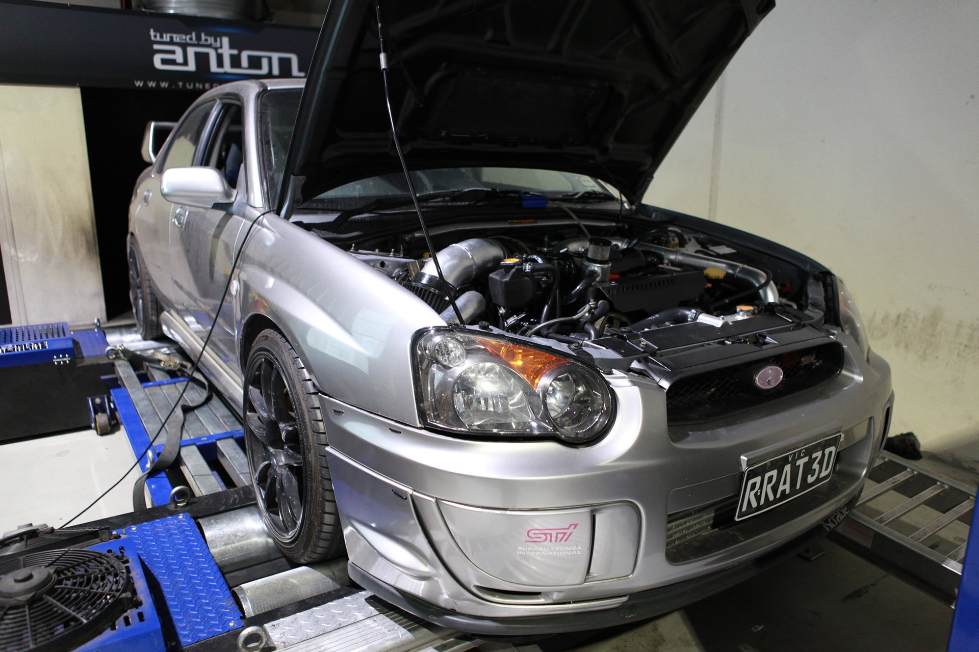 Subaru STI 04