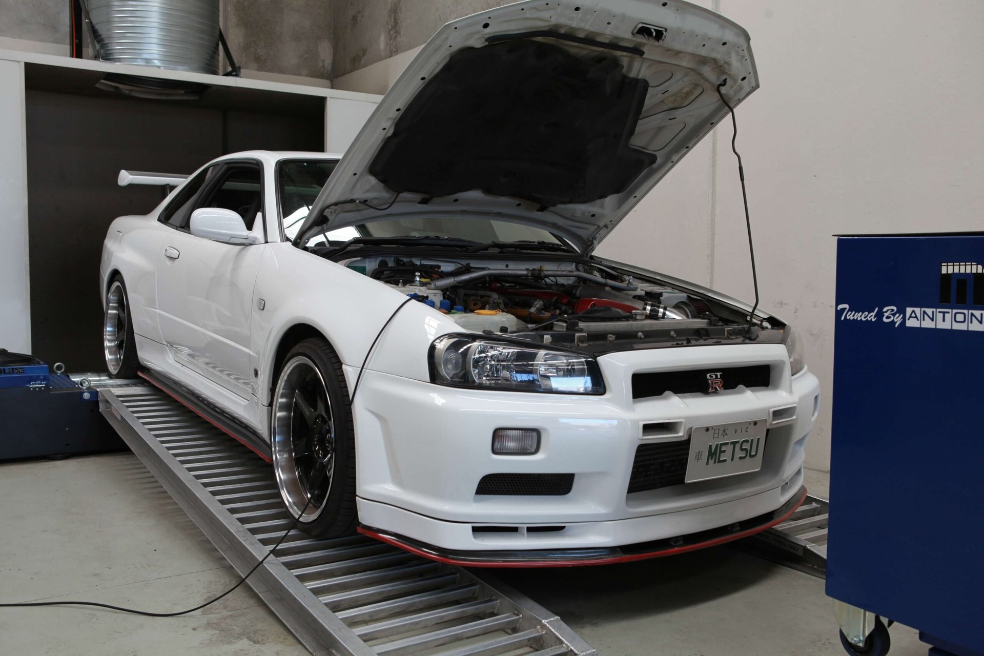 Nissan R34 GTR
