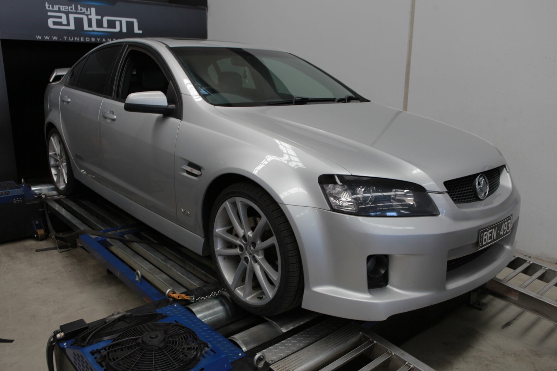 Holden VE SS-V — On the dyno
