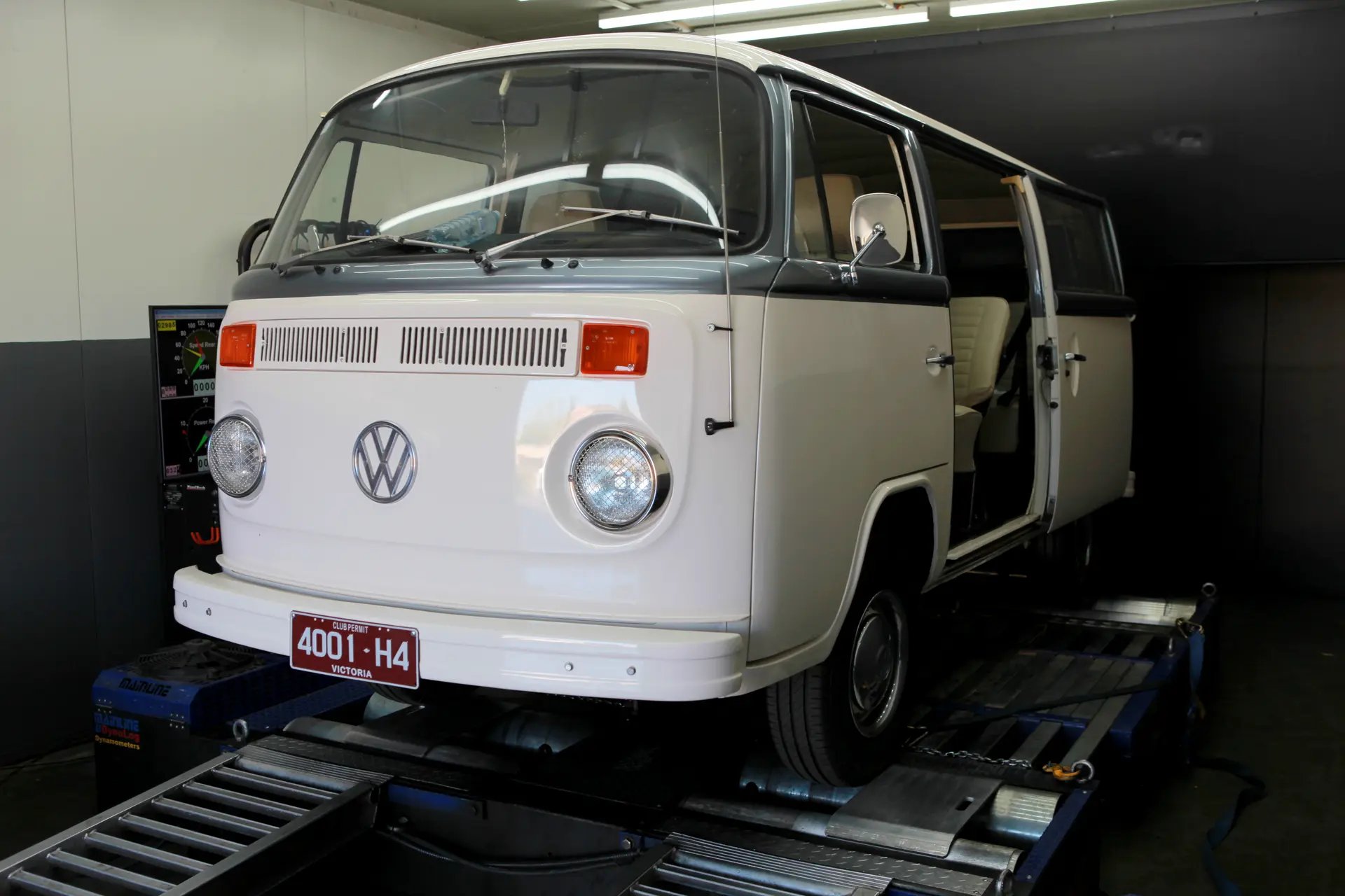 Volkswagen Kombi 1976 T2B