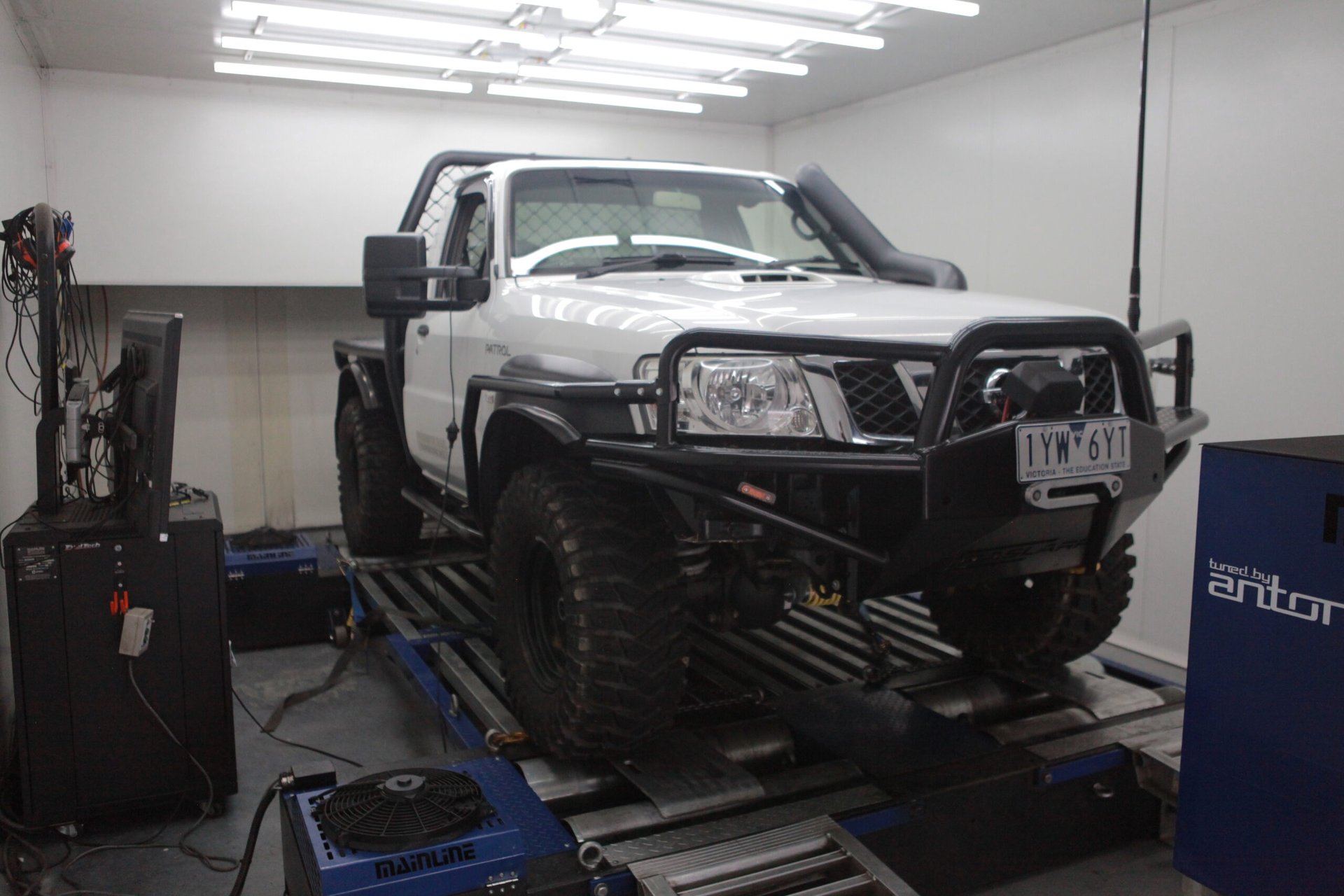 Nissan Patrol LS1 5.7lt — On the dyno