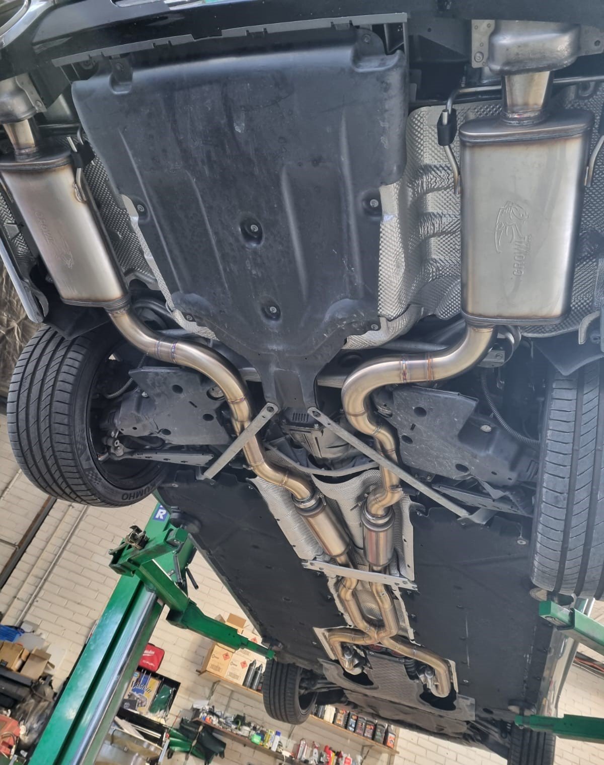 Mercedes S560 AMG - Stage 2 with Dump Valves