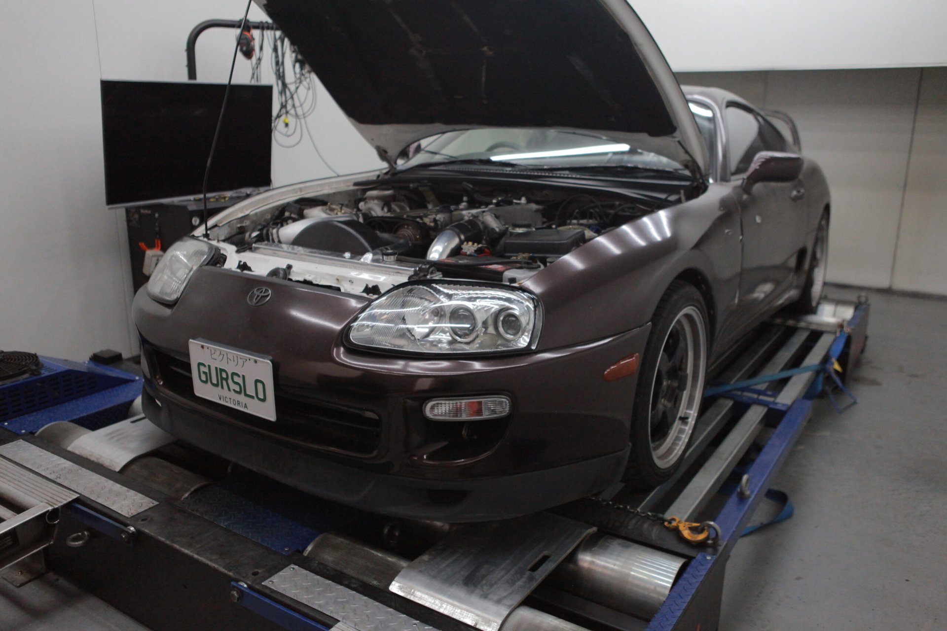 Toyota Supra 2JZ VVTI G30-900 — On the dyno