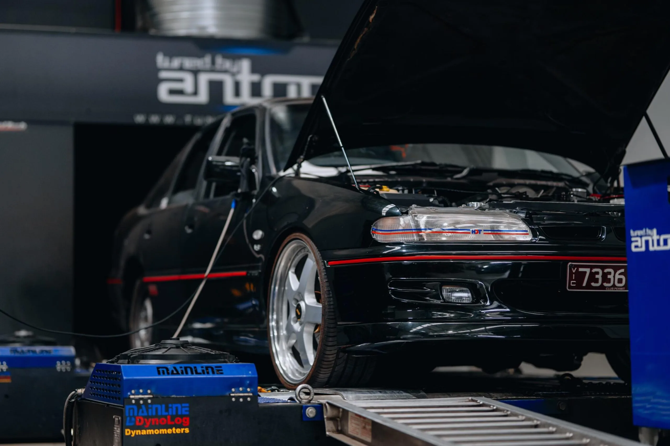 Holden Commodore VS SS 355 Turbo — On the dyno