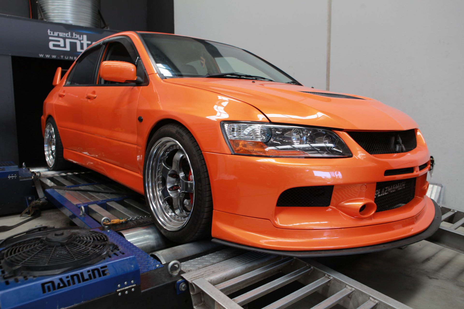 Mitsubishi EVO 9 - 300kw