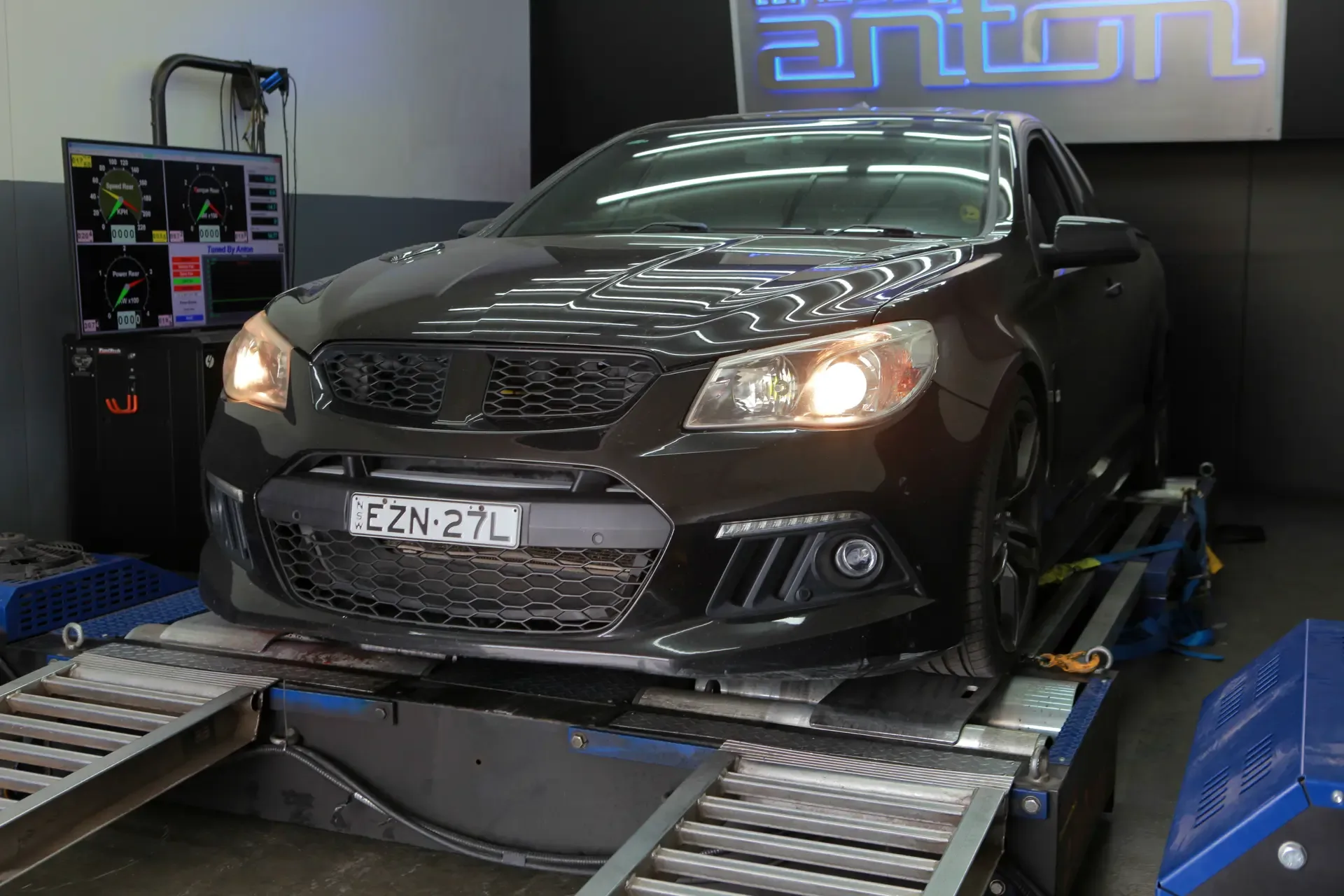 Holden VF SS Mafless Tune — On the dyno