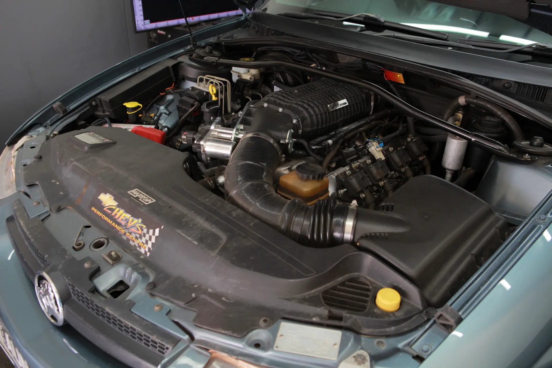 Holden VZ Crewman 6.2 Harrop Supercharger