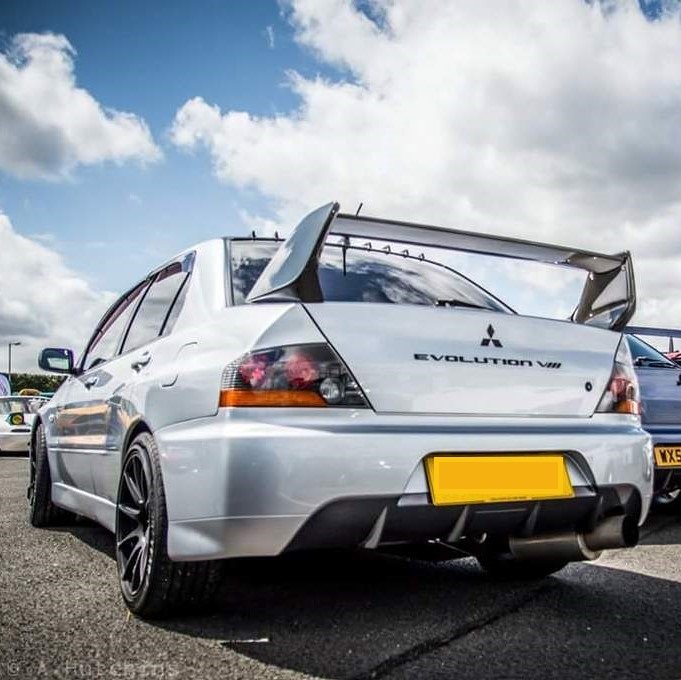 Syvecs Mitsubishi Evo 8 (GSR) TO 9 - S7