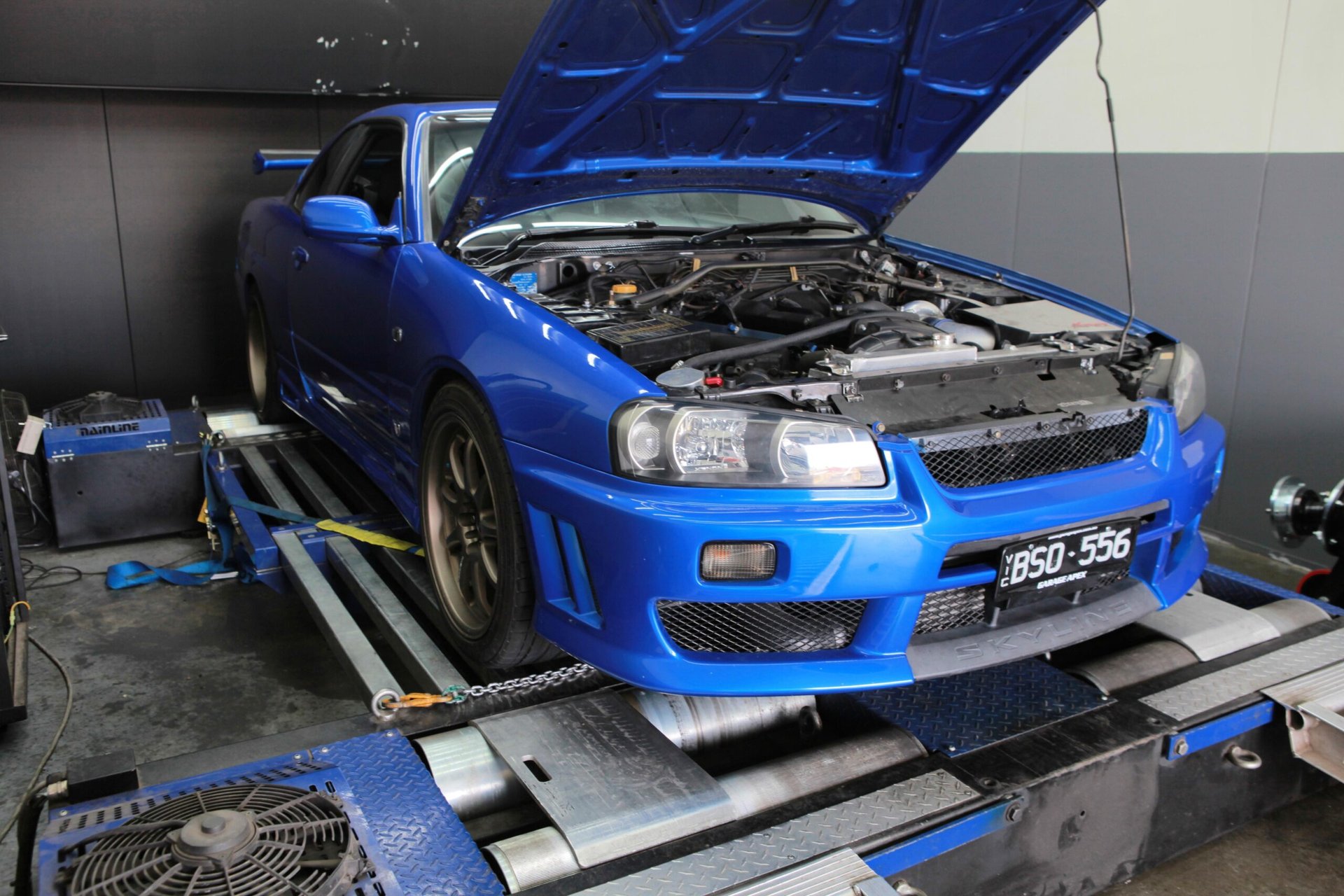 Nissan R34 Skyline GTT