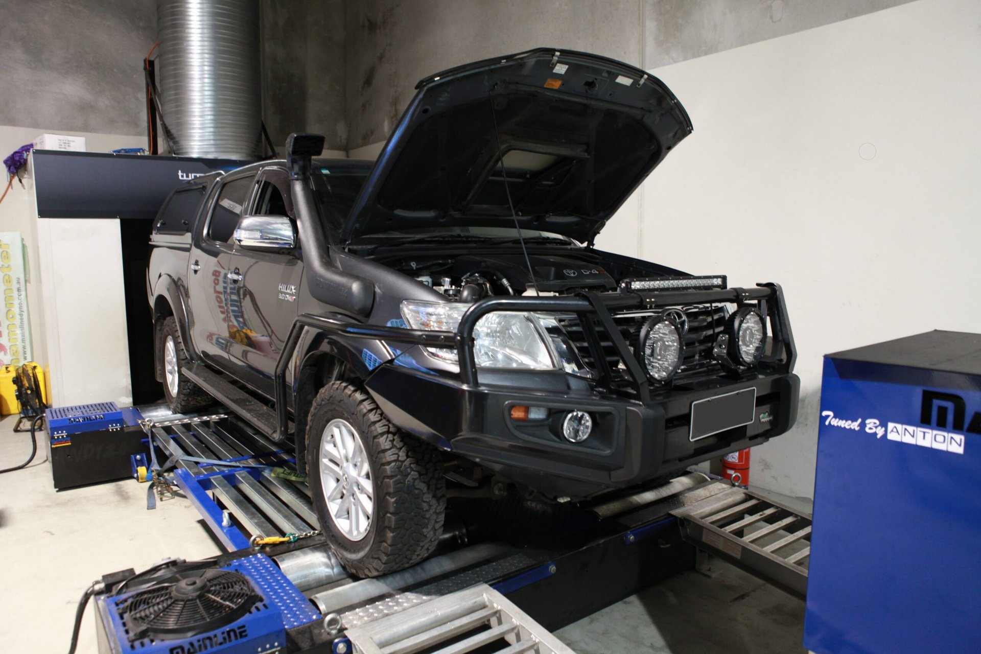 Toyota Hilux — On the dyno