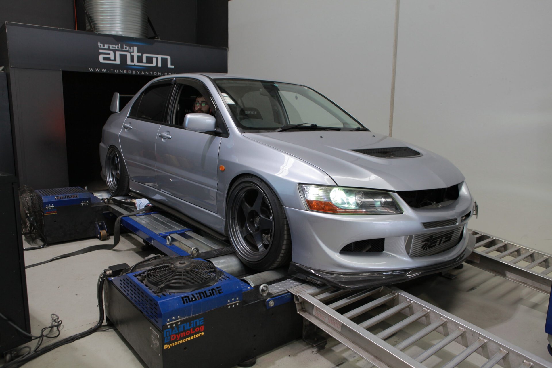 Mitsubishi Evo 8