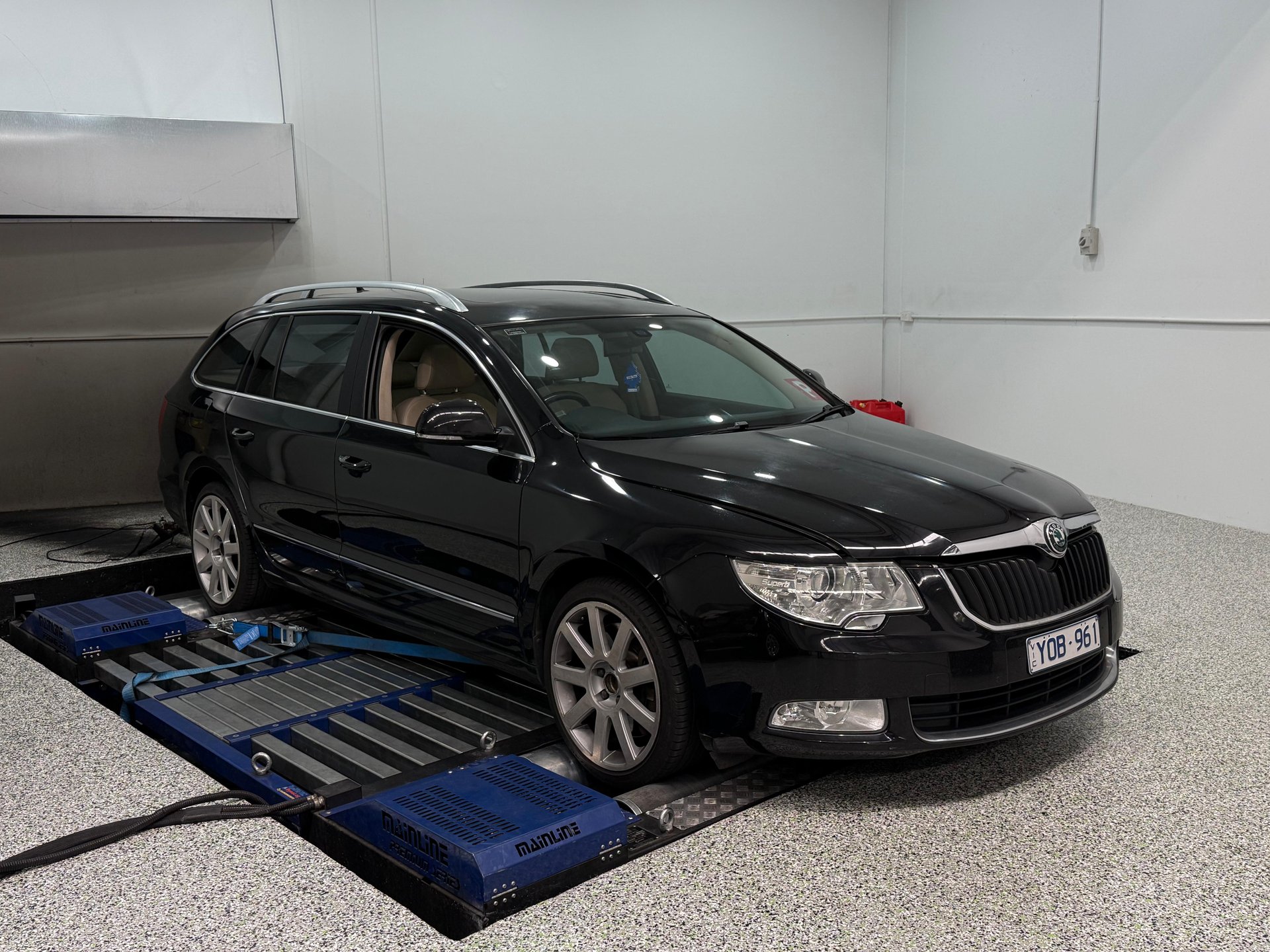 SKODA SUPERB COMBI 2011: On the dyno