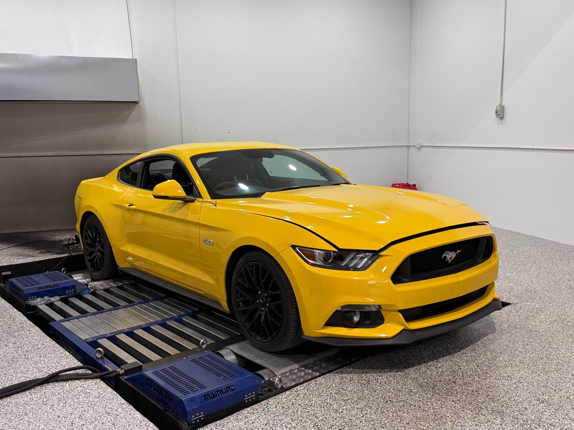 FORD MUSTANG 5.0 SUPERCHARGED